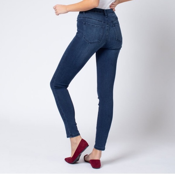 KanCan Woman’s Skinny Jeans - Picture 2 of 7